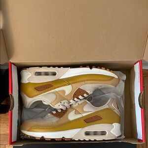 Oatmeal Nike Airmax 90